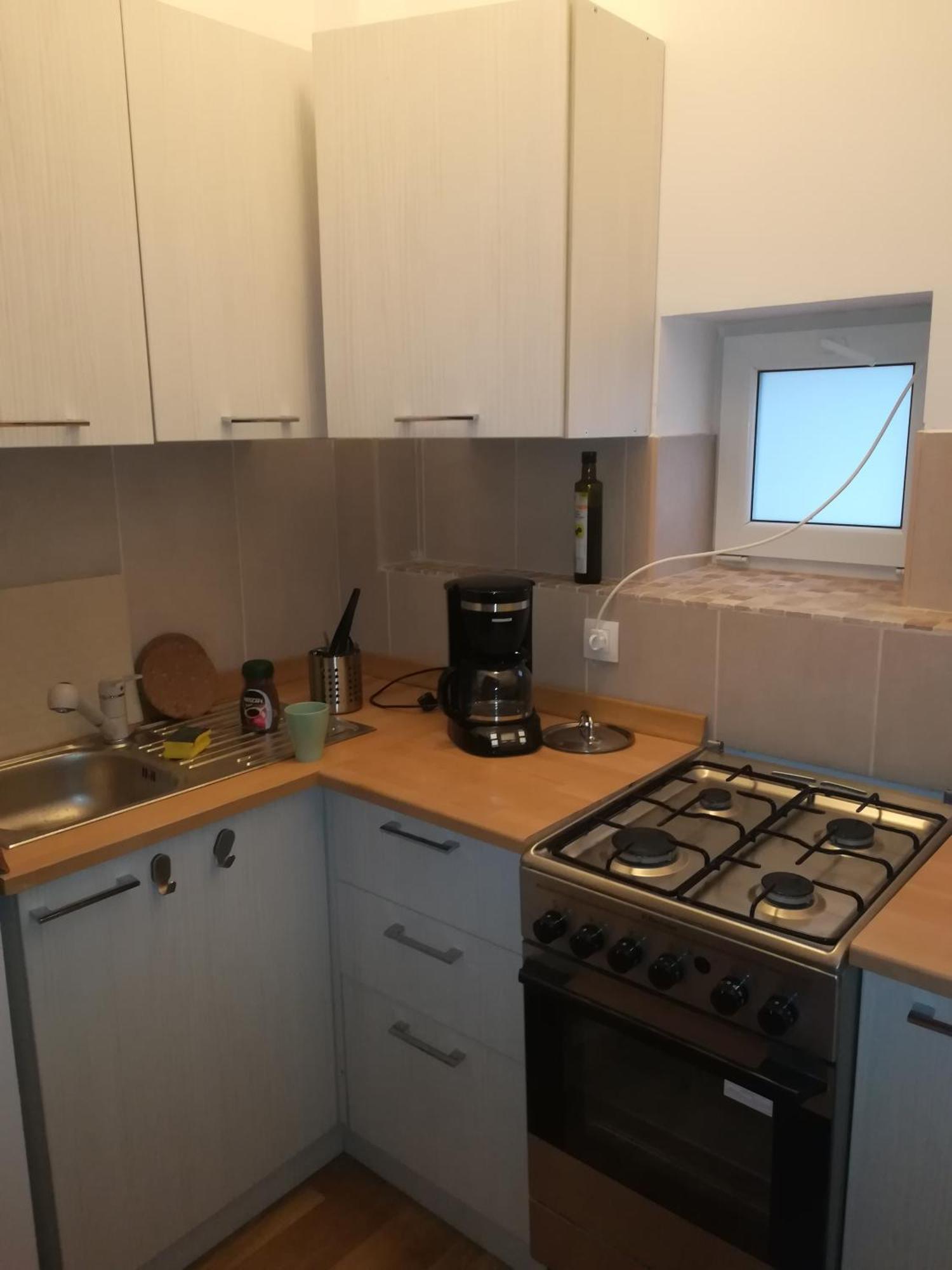 Anastasia Balcescu Apart 4 Self Check In Code From 2Pm Kitchen And Bedroom 布加勒斯特 外观 照片